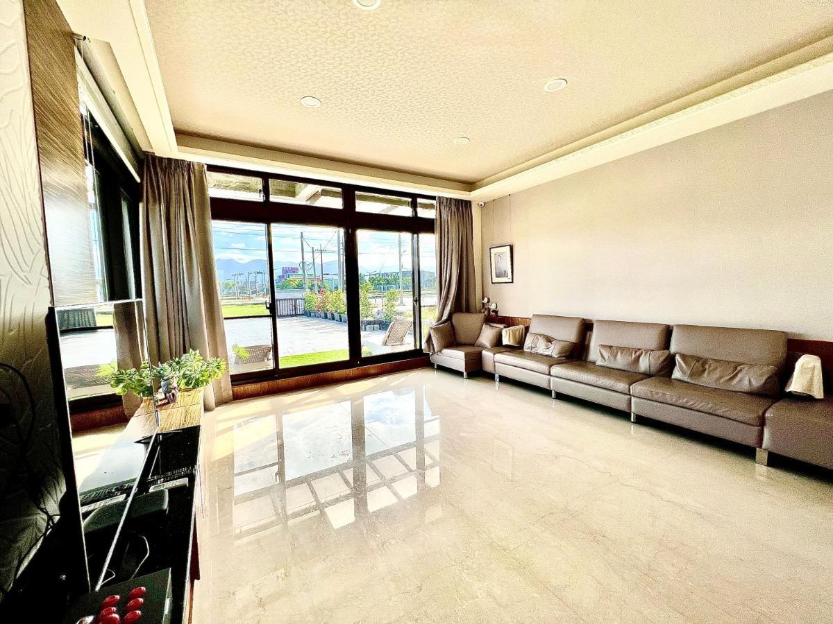 Xin Yi Bed & Breakfast Wujie Exterior photo